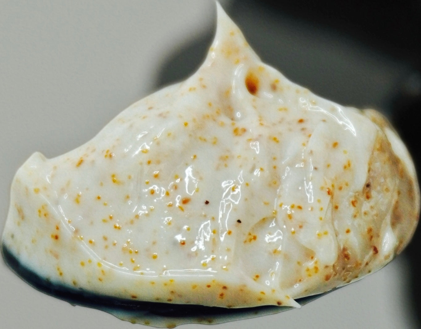 MASCHERA-SCRUB EQULIBRANTE E RIVITALIZZANTE